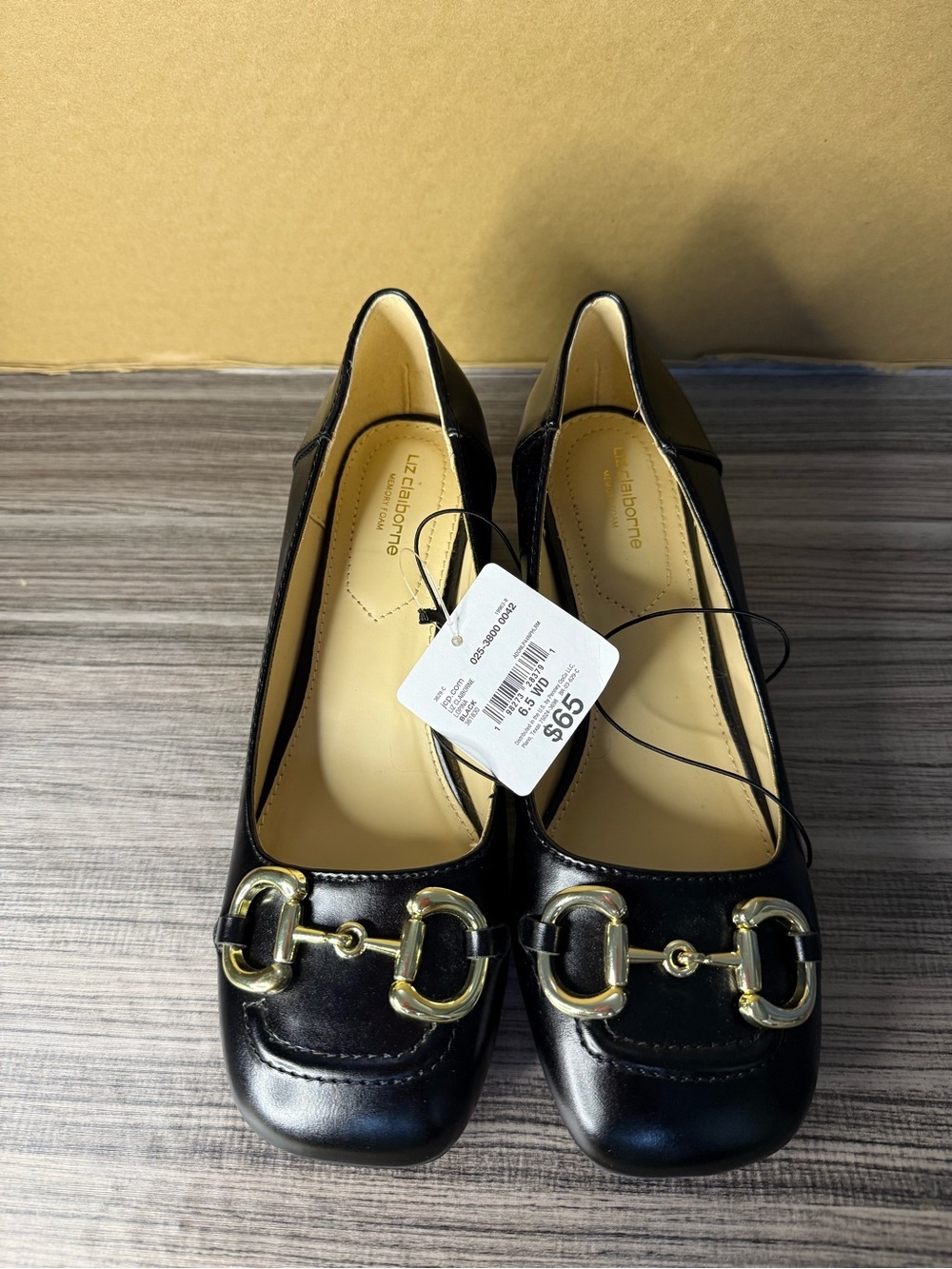 Liz Claiborne Black Leather hills with Gold Buckle Accent